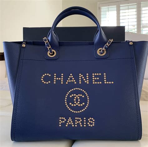 chanel deauville tote review